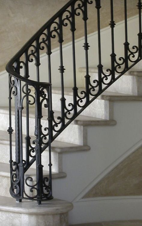 Staircase Railing Design Wrought Iron, Staircase Grill Design, Iron Railing Design, Farmhouse Furniture Ideas, سلالم حلزونية, Iron Staircase Railing, درابزين السلم, درج السلم, Staircase Interior Design