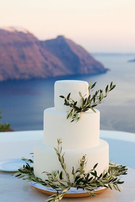 Wedding Cake Olive, Grecian Wedding, Olive Wedding, Beach Wedding Cake, Cake Inspo, Santorini Wedding, Simple Wedding Cake, White Wedding Cake, Greece Wedding