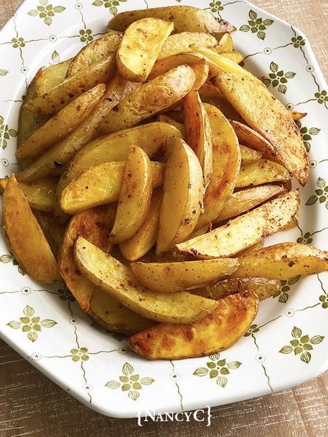 Who doesn't like fries?! Make your own at home—roasted, not fried—but just as tasty! These Farmhouse Fries are the best!🙂 Fried Potatoes Recipe, Roasted Potato Wedges, Deep Fried Food, Yellow Potatoes, Uplifting Thoughts, Encouraging Words, Deep Fry, Potato Sides, Deep Frying