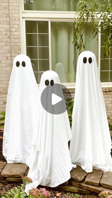 Laura Sword on Instagram: "👻 DIY Yard Ghosts! 👻
I saw a set of three porch/yard ghosts in a home decor catalog for $129 😱 and I thought “There has to be a way to make these for less.” And what do you know, there is! Each ghost cost me roughly $17 to make. That is more than half off the catalog set I found! Some people put lights underneath them, but where I have these it wasn’t easily accessible to put plug in lights under so I have a solar power spot light from Home Depot lighting them at night. There is more to come for my front porch Halloween decor so make sure you continue to follow me for more great DIY Halloween ideas!
#halloweendecoration #diyhomeprojects #halloweenreels #diyhalloween #budgetfriendly #halloweenporch #thisishalloween #spookyvibes" Diy Front Yard Ghosts, Ghost Group Costume, Diy Ghosts For Trees, Lawn Ghosts Diy, Diy Yard Ghosts Outdoor, Sheet Ghost Costume Diy, Diy Ghost Decoration Outdoor, Diy Ghost Decoration Front Yards, How To Make A Ghost Costume