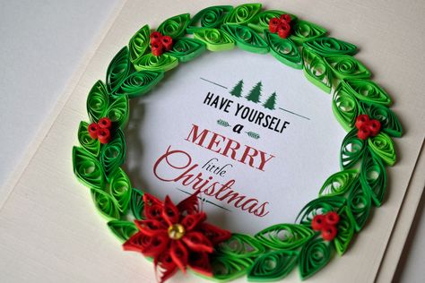 Quilled wreath Christmas card | Flickr - Photo Sharing! Paper Quilling For Beginners, Paper Quilling Tutorial, Paper Quilling Flowers, Paper Quilling Cards, Quilling Work, Quilling Christmas, Paper Quilling Patterns, Quilled Paper Art, Christmas Embroidery Patterns