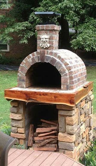 4. Grey Colored And Simple Design DIY Pizza Oven Diy Brick Pizza Oven, Pizza Oven Ideas, Outdoor Brick Oven, Outdoor Brick Pizza Oven, Brick Pizza Oven Outdoor, Outdoor Fireplace Pizza Oven, Pizza Oven Outdoor Diy, Oven Ideas, Backyard Pizza Oven