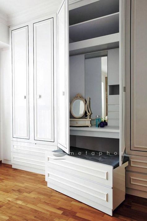 Dressing Table Inside Wardrobe, Ikea Small Spaces, Corner Wardrobe, Bathroom Furniture Storage, Bedroom Cupboards, Dressing Table Design, Build A Closet, Wardrobe With Dressing Table, غرفة ملابس