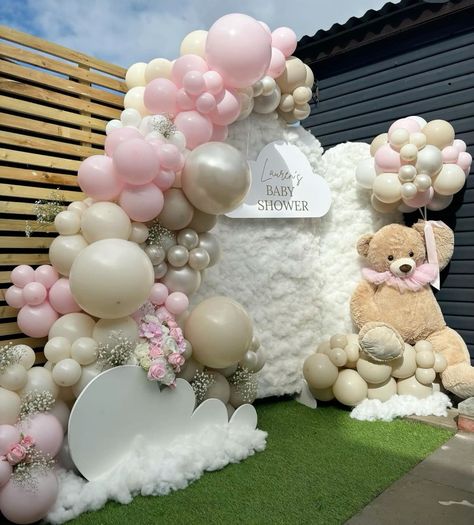 Baby Girl Babyshower, Cloud Theme Party, Pink Bear Baby Shower, Cloud Baby Shower Theme, Fall Baby Shower Decor, Christening Themes, Babyshower Decor, Pink Baby Shower Decorations, Cloud Theme