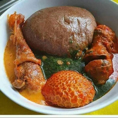 Amala , gbegiri , ewedu and some proteins Amala Nigerian Food, Ewedu And Amala, Amala Gbegiri And Ewedu, Nice Food Pictures, Amala Ewedu, Yoruba Food, Naija Babe, Naija Food, Nigerian Foods