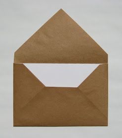 It's easy to make custom envelopes for your handmade cards - perfect for those non-traditional sizes!  You can get creative with unique pape... Homemade Envelopes, Origami Envelope, How To Make An Envelope, Diy Xmas Gifts, Diy Envelope, Handmade Envelopes, Custom Envelopes, Hallmark Cards, Envelope Template