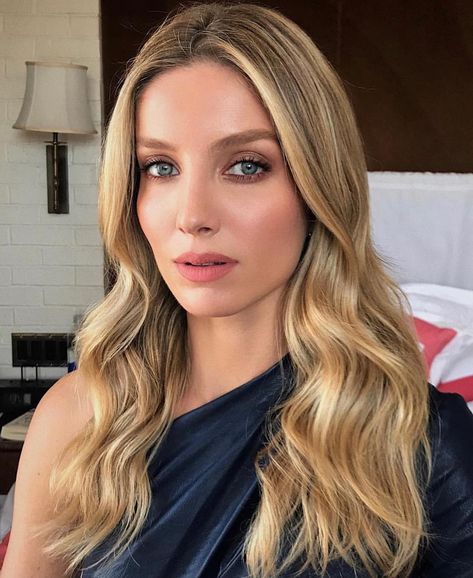 Annabelle Wallis Hung Vanngo, Annabelle Wallis, British Women, Beauty Face Women, Festival Hair, Beautiful Eyes, Beauty Women, Asian Beauty, Beautiful People