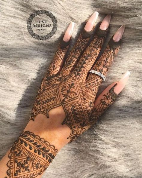 Moroccan Mehndi Moroccan Mehendi Designs, Middle Eastern Henna, Henna Designs Moroccan, Modele Henna Main, Moroccan Mehndi Design, Henna Art Wedding, Moroccan Mehendi, Moroccan Tattoo, Moroccan Henna Designs