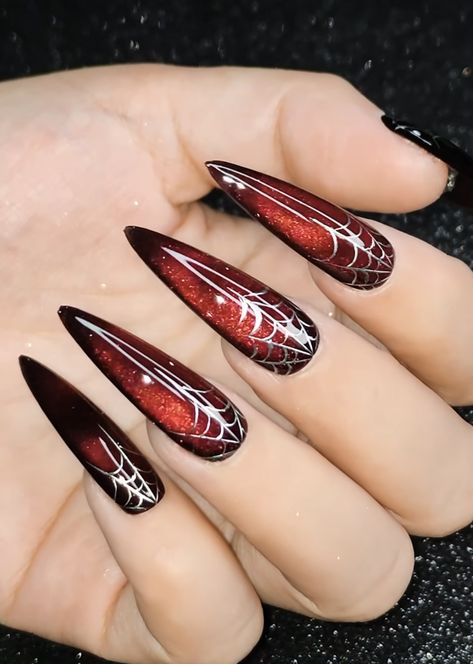 Red Spooky Nails, Cat Eye Nails Black, Red Cat Eye Nails, Red And Silver Nails, Black Silver Nails, Cat Nail Designs, Horror Nails, Silver Nail Designs, Spooky Chic