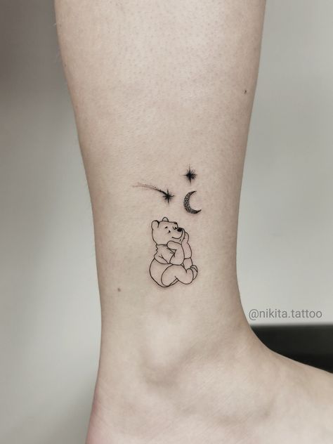 Mom Daughter Line Tattoo, Small Line Work Tattoos For Women, Aunt Tattoo For Niece, Winnie The Pooh Matching Tattoos, Small Matching Tattoos For Family, Roo Tattoos, Tattoos For Aunts, Tattoos For Nieces, Aunt And Nice Tattoos