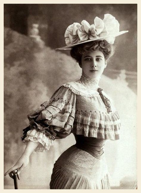 Lily Elsie, Creepy Halloween Costumes, Edwardian Dress, History Fashion, Gibson Girl, Foto Vintage, Photo Vintage, Edwardian Era, Edwardian Fashion