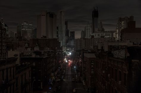 New York City during a blackout  #city #york #blackout #photography Blackout Aesthetic, In The Pale Moonlight, Ride The Lightning, Cityscape Photography, Night Sky Wallpaper, Sky Wallpaper, Marketing Images, City Life, Great View