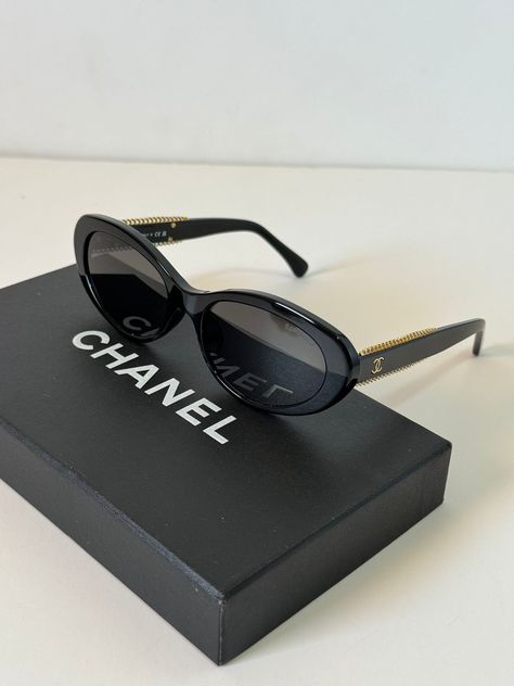 Rich Girl Accessories, Chanel Glasses Sunglasses, Chanel Shades, Channel Sunglasses, Pretty Sunglasses, Cute Glasses Frames, Classy Glasses, Chanel Glasses, Luxury Bags Collection