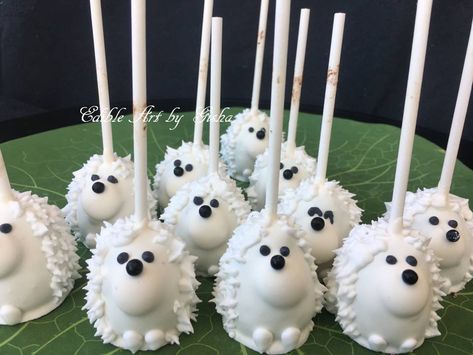 Hedgehog cake pops Hedgehog Cake Pops, Easy Entertaining Food, Enchanted Forest Birthday Party, Sonic The Hedgehog Cake, Lamb Cake, Hedgehog Cake, Giraffe Cakes, Hedgehog Birthday, Wedding Cake Pops