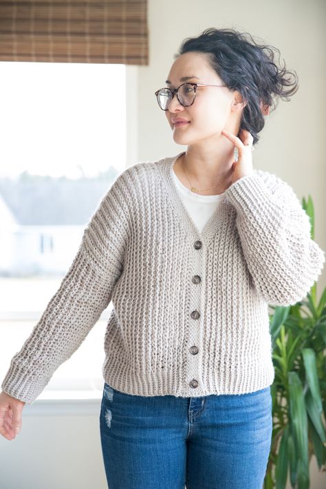 Crochet Ribbed Cardigan Pattern Free, Crochet Button Up Sweater Pattern Free, Crochet Button Up Cardigan Pattern Free, Crochet Cardigan Free, Cardigan Au Crochet, Crochet Cardigan Pattern Free, Knit Cardigan Pattern, Crochet Sweater Pattern Free, Patchwork Cardigan