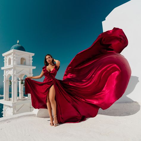 MIAMI DRESS PHOTO - Shooting and rent flying dresses in Santorini Mykonos Miami Flying Dress Photoshoot, Miami Dress, Santorini Photographer, Flying Dress, Anatomy References, Birthday Dress Women, Miami Dresses, Dress Photoshoot, Beautiful Photoshoot Ideas