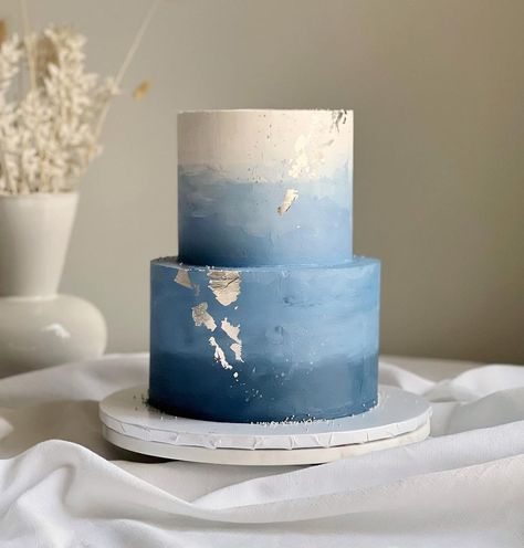 Blue Cake Wedding, Confirmation Cakes For Boys, Blue Theme Cake, Tier Cake Ideas, Blue Cake Ideas Birthday, Blue Themed Cake, August Cake, Charro Baptism, Blue Wedding Cakes