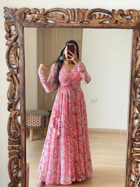 #gown #gowns #gowndress #gownrental #gowndesigner #GownChallenge #gownspiration #gowninspiration #gownpreservation #weddinggown #indianoutfits #indianoutfitsuk #indianoutfitswag #indianoutfitsonline #indianoutfitsindianwear #indianoutfits_ #indianoutfitswag💯 #indianoutfitsonrental Georgette Gowns, Floral Long Frocks, Georgette Maxi Dress, Simple Frock Design, Long Frock Designs, Long Gown Design, Simple Frocks, Anarkali Dress Pattern, Long Frock