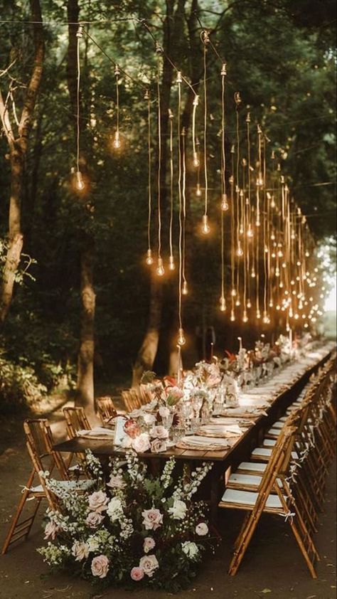 Enchanted Wedding Theme, Enchanted Forest Wedding Theme, Cottage Core Wedding, Wildflower Wedding Theme, Forest Wedding Venue, Nature Themed Wedding, Garda Lake, Forest Theme Wedding, Earthy Wedding