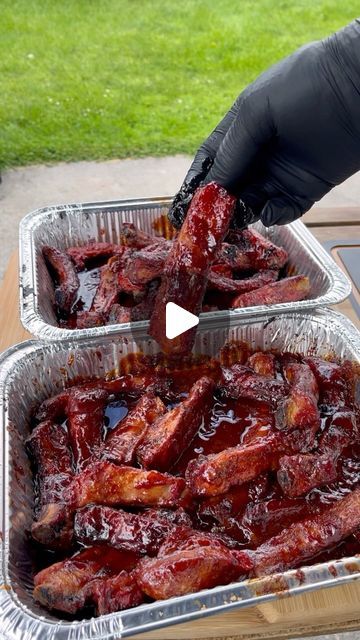 Mohamad Ziad Traboulsi | Food Recipes, BBQ on Instagram: "Smoked these party ribs for a potluck 🎉🎉
.
#porkribs #burntends #asmrfood" Party Ribs, Meat Rubs, Baked Ribs, Smoked Ribs, Ribs On Grill, Spare Ribs, Bbq Ribs, Rib Recipes, Healthy Dishes