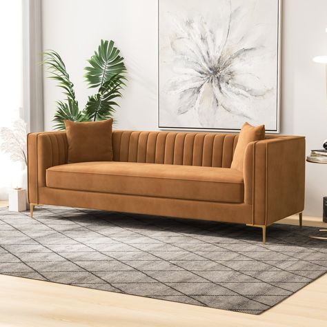 This comfortable living room couch will provide a fresh and pleasing look to your space and will be the center of attention thanks to its design. Brown Sofa Living Room, Comfortable Living Room, Modern Sofa Living Room, Sofa Chairs, Velvet Living Room, Couch Design, Chaise Lounge Sofa, Sofa Designs, Square Arm Sofa