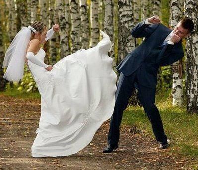 Fighting! Bride vs Groom! Funny Wedding Pictures, Wedding Fotos, Funny Marriage Jokes, Marriage Jokes, Raising Godly Children, Funny Wedding Photos, Funny Bunnies, Boho Vintage, Wedding Humor