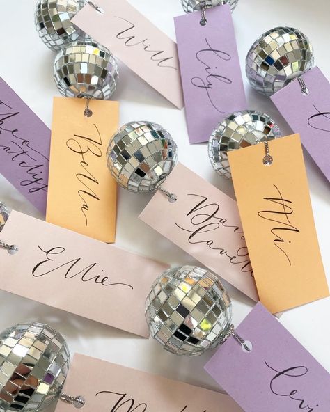 Name Cards Wedding, Christmas Disco, Place Cards Wedding, Disco Theme, Wedding Mood, Wedding Place Cards, Disco Ball, Cards Wedding, Name Cards