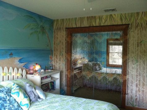 Hawaiian theme bedroom. Mural by Estelle Gomulka designsbyestelle.com Motel Summer Aesthetic, Island Theme Room, Mermaid Aesthetic Room Decor, H2o Bedroom Aesthetic, Beach Core Bedroom, Tropical Core Bedroom, Tropical Room Aesthetic, H2o Room Aesthetic, Hawaiian Room Aesthetic