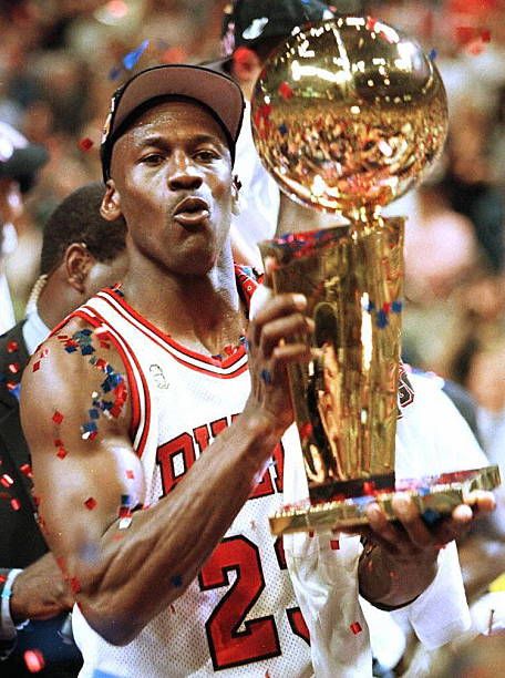 8,176 Michael Jordan Bulls Photos and Premium High Res Pictures - Getty Images Michael Jordan Art, Michael Jordan Photos, Michael Jordan Pictures, Jordan Bulls, Michael Jordan Basketball, Bola Basket, Basketball History, Scottie Pippen, Nba Pictures