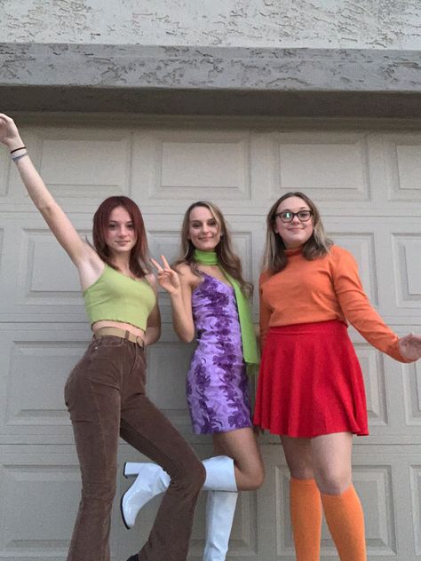 Girl Group Halloween Costumes, Trio Costumes, Cute Group Halloween Costumes, Halloween Costumes For Teens Girls, Matching Halloween Costumes, Duo Costumes, Bff Halloween Costumes, 4 Friends, Best Friend Halloween Costumes