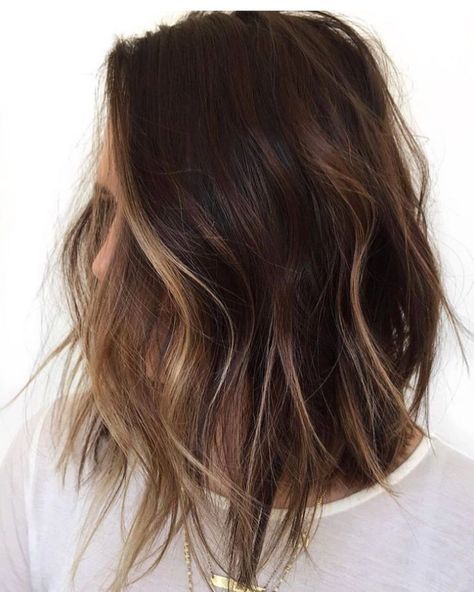 Subtle Balayage Brunette Lob, Edgy Brunette Hair Color Highlights, Brown Hair Lob With Highlights, Partial Highlights For Brunettes Short Hair, Brown Partial Highlights, Mid Length Haircut For Fine Hair Over 40, Lob Balayage Brunette, Short Brunette Balayage Hair, Mini Balayage