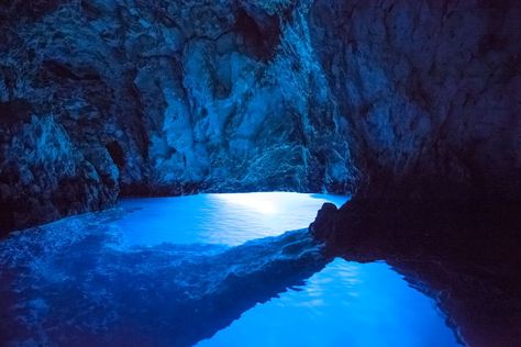 7 breathtaking natural wonders to check out in Croatia in 2019 | Croatia Week Island Blue Lagoon, Blue Cave Croatia, Blue Cave, Hvar Island, Cave Tours, Great Pyramid Of Giza, Thousand Islands, Croatia Travel, Royal Caribbean