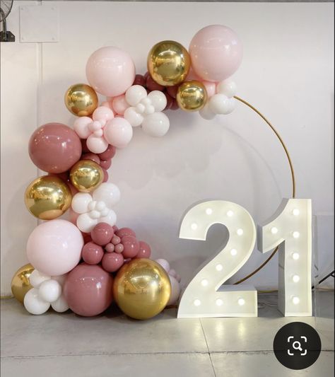 21st Birthday Party Decor, Storch Baby, 21st Decorations, 21st Birthday Balloons, 40th Birthday Balloons, 50th Birthday Balloons, 21st Birthday Girl, Decoration Buffet, Birthday Decorations At Home