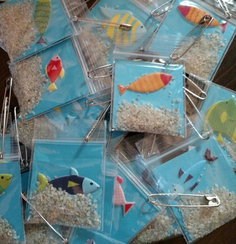 Fiji Tropical Swaps for Thinking Day Daisy Swaps, Girlscout Swaps, Girl Scout Swaps Ideas Easy, Earth Day Ideas, Swaps Ideas, Girl Scout Swaps, Gs Swaps, Halloween Craft Ideas, Girl Scouts Cadettes