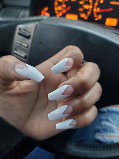 White French Tip Triangle, French Nails Triangle, White Triangle French Tip Nails, French Tip Triangle Nails, Triangle French Manicure, Triangle Nails, Black White Nails, French Tip Design, Ten Nails