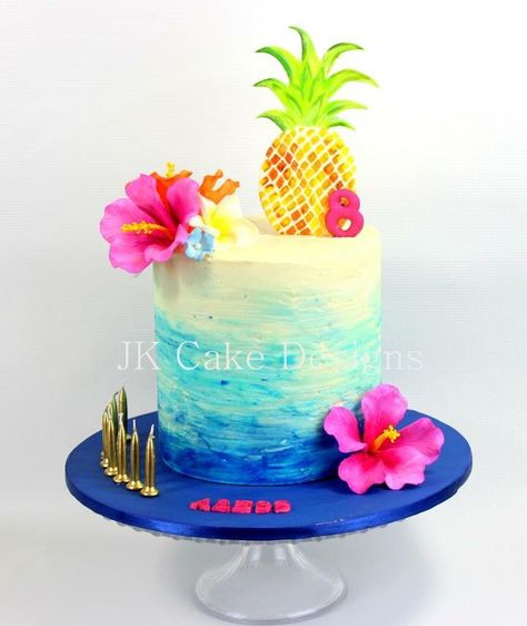 Tropical pineapple birthday cake Hawaiian Cake, Pineapple Birthday, Hawaiian Birthday Party, Hawaiian Birthday, Fiesta Tropical, Pineapple Parties, Tropical Birthday, Savory Cakes, Luau Birthday