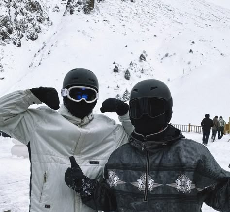 Ski Vibes, Rider Girl, Carolina Do Norte, Ski Aesthetic, Snowboarding Style, Man Up Quotes, Snow Trip, Swag Girl Style, Sk Ii