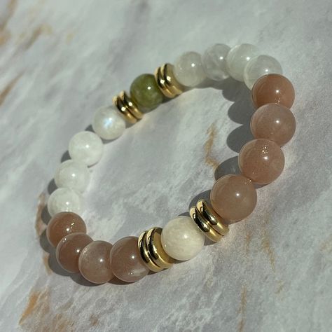 Other Side of the Moon Crystal Bracelet Moonstone & Sunstone Stackable Gemstone Bracelet - Etsy Crystal Bracelets Diy, Glass Bracelets, Candy Bracelet, Bracelet Inspiration, Diy Beaded Bracelets, Bracelet Inspo, Fun Bracelet, Diy Bracelets Patterns, Jewelry Accessories Ideas