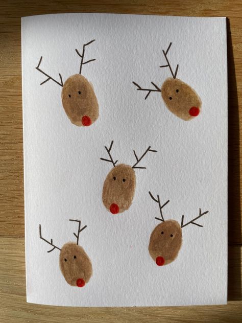 Toddler Made Christmas Cards, Christmas Art Projects For Adults, Kid Christmas Card Ideas, Easy Home Made Christmas Cards, Christmas Card Inspo Diy, Homade Christmas Card Ideas, Cute Diy Gifts Christmas, Easy Christmas Card Ideas For Kids, Cute Christmas Cards Handmade Easy