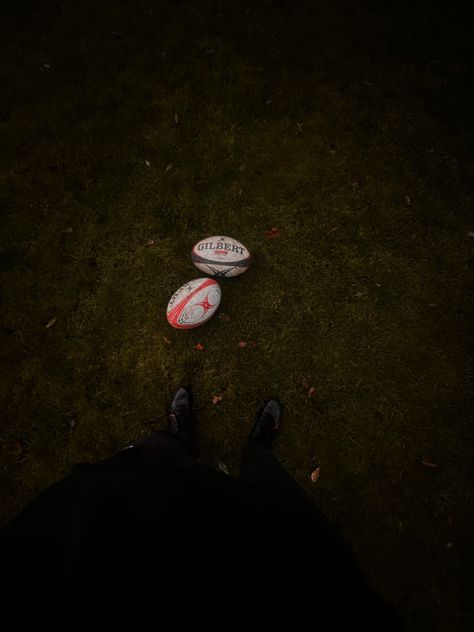 Rugby Ball Aesthetic, Rugby Game Aesthetic, Rugby Pitch Aesthetic, Touch Rugby Aesthetic, Rugby Aesthetic Wallpaper, Rugby Aesthetic, Photo Rugby, Rugby Guys, Rugby Wallpaper