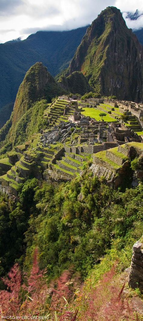 Machu Picchu, Peru: One of the "New" 7 wonders of the world -- photo:  Eric Lindbergh. 7 Wonders Of The World, 7 Wonders, Machu Picchu Peru, Peru Travel, World Photo, Machu Picchu, Places Around The World, Wonderful Places, Travel Around The World