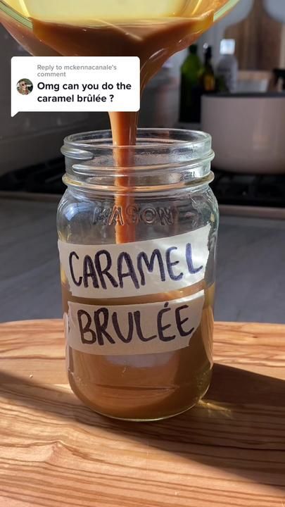 Caramel Brûlée, Homemade Coffee Syrup, Homemade Coffee Drinks, Nespresso Recipes, Latte At Home, Homemade Coffee Creamer, Coffee Creamer Recipe, Creamer Recipe, Starbucks Drinks Recipes