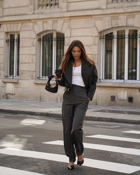 Wendy Swan (@wendyswan) | Instagram-profiel Parisian Women, Dream Style, October 1, Parisian Chic, Summer Wear, Rodeo, Outfit Inspirations, Street Style, Fashion Outfits