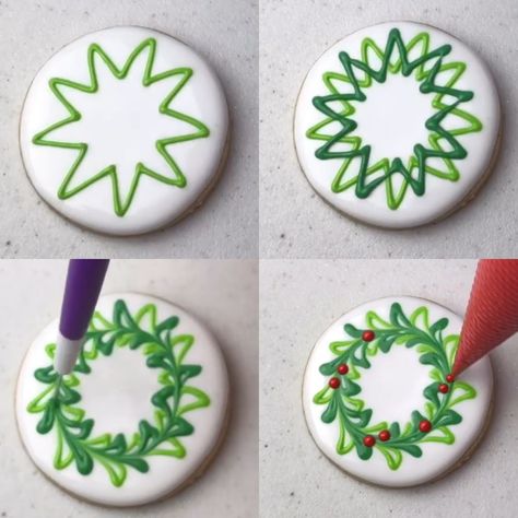 Christmas Cookies Circle Decorated, Easy Royal Icing Christmas Cookies Design, Sugar Cookie Icing Christmas, Minimalist Christmas Cookies, Circle Christmas Sugar Cookies, Royal Icing Xmas Cookies, Iced Christmas Sugar Cookies, Christmas Wreath Sugar Cookies, Holiday Royal Icing Cookies