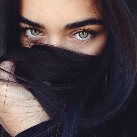 Long dark hair, jade/hazel green eyes Black Hair Green Eyes Girl, Black Hair Green Eyes, Hair Color For Fair Skin, Hair Green Eyes, Girl With Green Eyes, Eye Photography, Aesthetic Eyes, Hazel Eyes, Volume Mascara