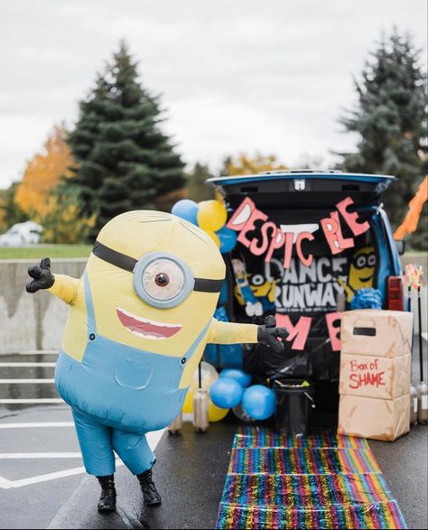 Minion Trunk Or Treat Ideas For Trucks, Minion Trunk Or Treat Ideas For Cars, Despicable Me Trunk Or Treat Ideas, Minion Halloween Decorations, Minions Trunk Or Treat Ideas, Despicable Me Trunk Or Treat, Minion Trunk Or Treat Ideas, Minions Trunk Or Treat, Trunk Or Treat Decorating Ideas