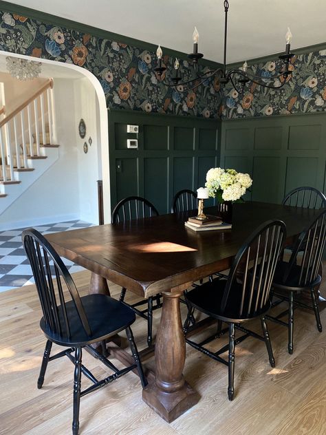 All Green Dining Room, Black Wainscoting Green Walls, Dining Room Decor With Wainscoting, Dining Room Vintage Decor, Green Victorian Dining Room, Dining Room Design Old House, Dinning Room/entry Way, Moody Kitchen And Dining Room, Dark Green Wallpaper Dining Room