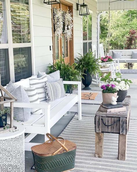 Effortless Ways to Update Your Porch for Spring - Farmhousehub Outdoor Porch Ideas, Front Porch Seating, Farmhouse Front Porch Decor, Spring Front Porch Decor, Front Porch Furniture, Wooden Lounge Chair, Porch Landscaping, American Farmhouse Style, Farmhouse Front Porches