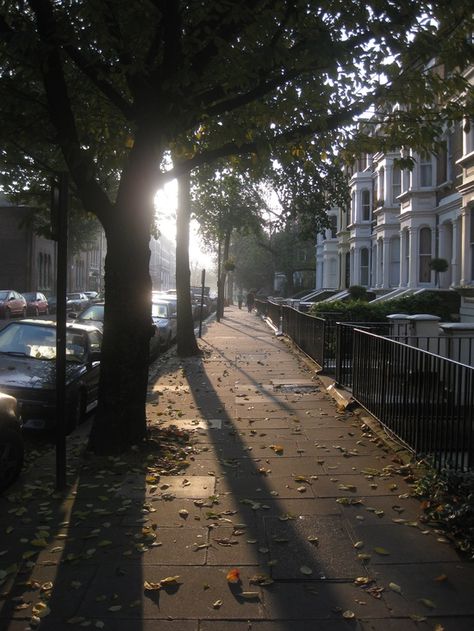 Morning walk London Morning Aesthetic, Morning Walks Aesthetic, London Morning, Morning Street, Walks In London, Street Portrait, Morning Walk, London Town, London Calling