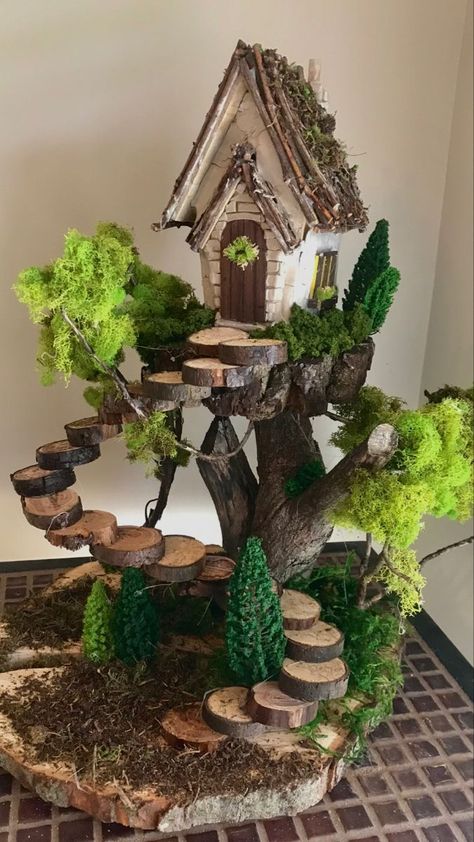 Fairy Houses Ideas, Fairy Garden Pots, Fairy Tree Houses, Fairy House Crafts, Fairy House Diy, Fairy Garden Crafts, Fairy Garden Designs, African Sculptures, Fairy Tree